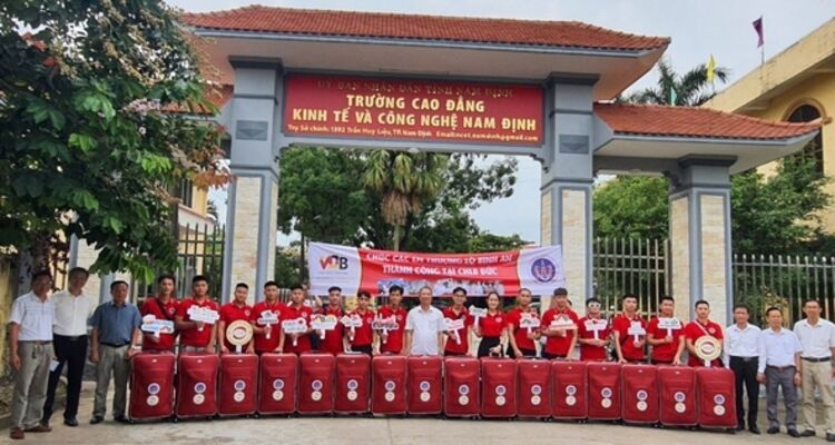 Sinh viên Trường CĐ Kinh tế và Công nghệ Nam Định tham gia thực tập trải nghiệm lao động tại Đức