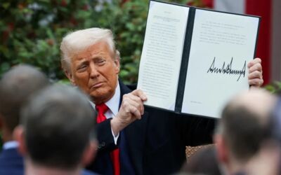 TT Trump chính thức đóng 'lỗ hổng' với hàng nhập khẩu giá rẻ từ Trung Quốc