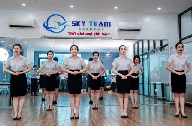 Doanh nhân Đinh Thị Dung và con đường phát triển thương hiệu “Học viện Nhân lực Skyteam”- Ảnh 3.