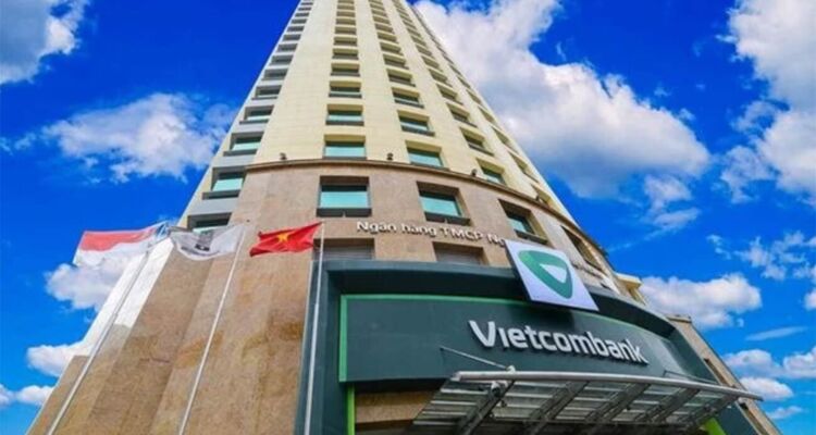 Tăng vốn điều lệ thêm 27.600 tỷ, Vietcombank giành lại top 1