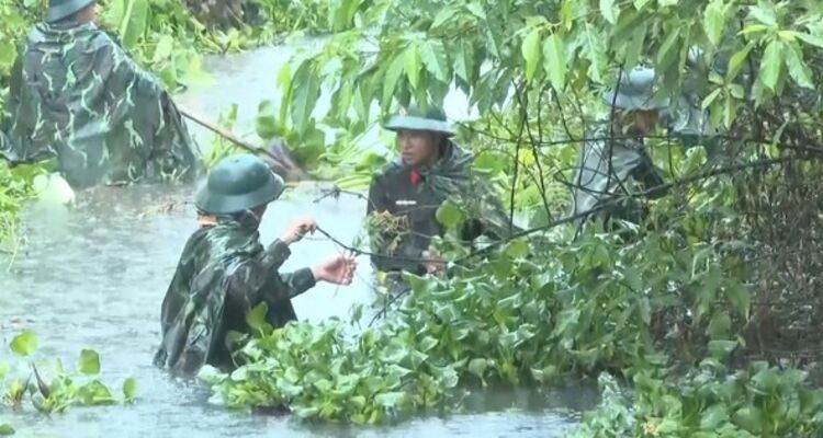 Thanh Hóa: Huy động gần 18 nghìn cán bộ lực lượng vũ trang tham gia phòng chống bão