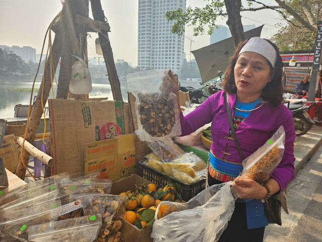 Không có hiện tượng khan hàng, sốt giá trong dịp Tết. - Ảnh 2.