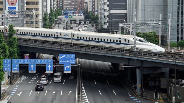 Nhật Bản tạo bước ngoặt lớn với đường sắt cao tốc Shinkansen- Ảnh 1.