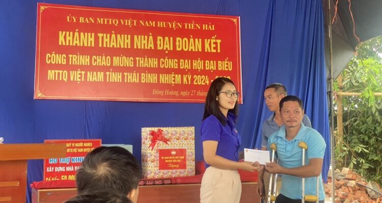 Thái Bình: Khánh thành nhà đại đoàn kết cho hộ nghèo tại xã Đông Hoàng