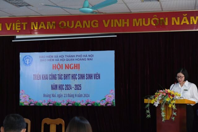 Quận Hoàng Mai triển khai công tác BHYT học sinh, sinh viên năm học 2024 - 2025- Ảnh 1.