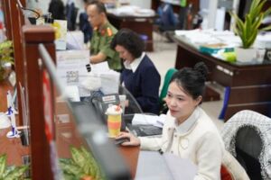 Bản tin chiều 7/5: Công chức không hoàn thành nhiệm vụ có thể bị điều chuyển hoặc buộc thôi việc