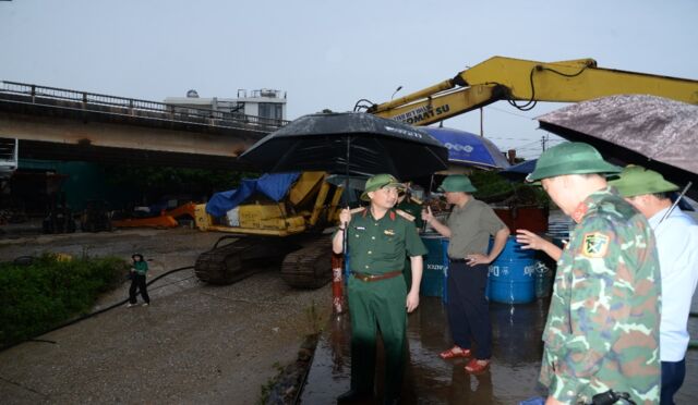 Kiểm tra công tác ứng phó với mưa lũ tại huyện Ba Vì- Ảnh 3.