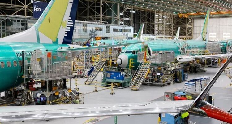 Boeing ngừng đàm phán, rút lại đề nghị tăng lương cho 33.000 công nhân