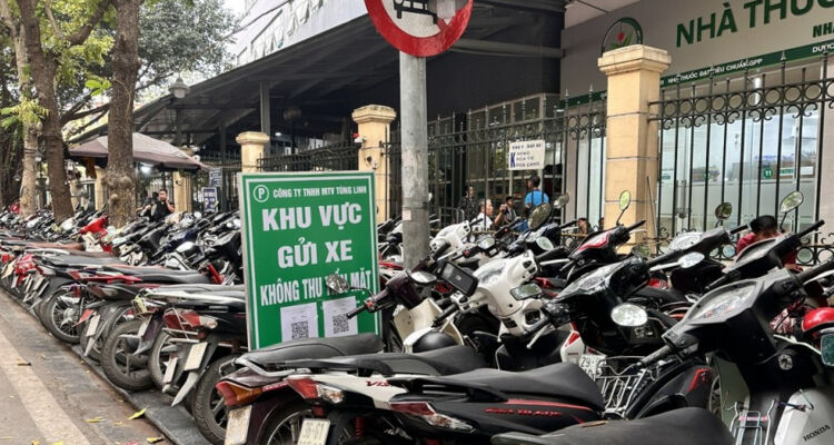 Hà Nội: Ban hành quy chế triển khai trông giữ xe không dùng tiền mặt