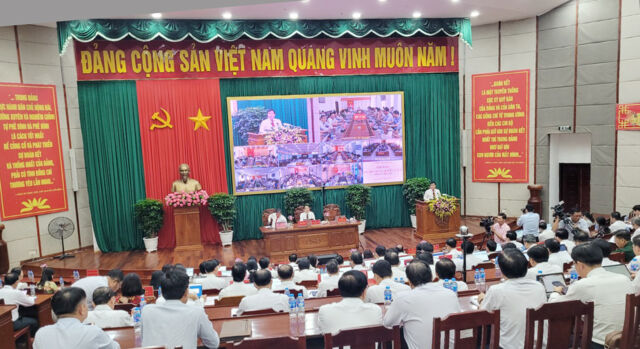 Hậu Giang: Sơ kết 5 tháng sử dụng thí điểm Sổ tay đảng viên điện tử Đảng bộ tỉnh- Ảnh 1.