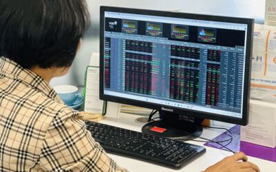 Khối ngoại bán ròng 2,7 tỷ USD trong 12 tháng gần nhất