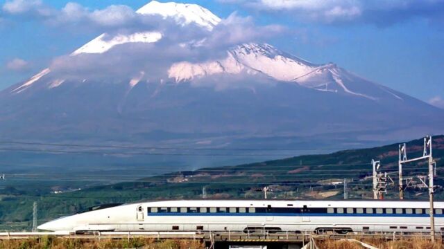 Nhật Bản tạo bước ngoặt lớn với đường sắt cao tốc Shinkansen- Ảnh 2.