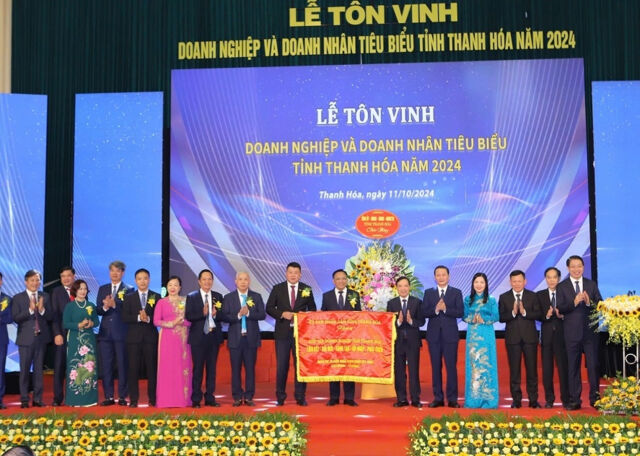 Thanh Hóa: Tôn vinh doanh nghiệp, doanh nhân tiêu biểu năm 2024- Ảnh 1.