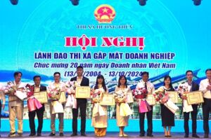 Thừa Thiên Huế: Gặp mặt đại diện hơn 200 doanh nghiệp, công ty, hợp tác xã tại thị xã Hương Thủy