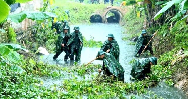 Thanh Hóa: Huy động gần 18 nghìn cán bộ lực lượng vũ trang tham gia phòng chống bão- Ảnh 1.