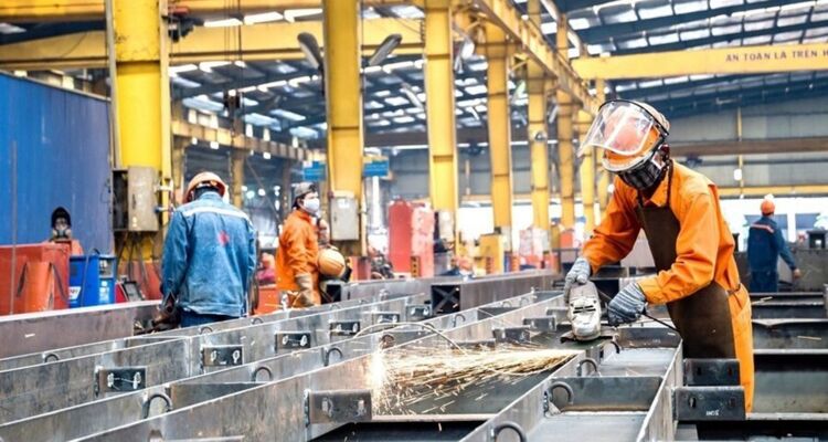 HSBC nâng dự báo tăng trưởng GDP 2024 của Việt Nam lên 7%