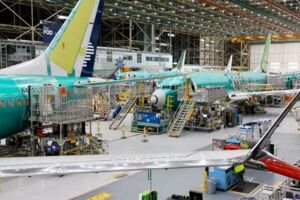 Boeing ngừng đàm phán, rút lại đề nghị tăng lương cho 33.000 công nhân