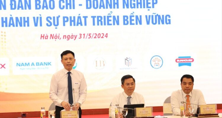 "Báo chí - Doanh nghiệp đồng hành vì sự phát triển bền vững"