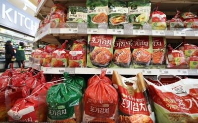 Từ thép đến kimchi, Hàn Quốc đứng trước 'cú sốc' hàng giá rẻ Trung Quốc