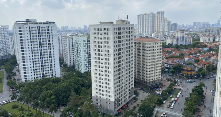 CBRE: Giá chung cư Hà Nội có thể sớm vượt TP.HCM