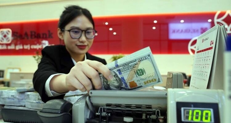 UOB: Nhiều yếu tố thuận lợi sẽ hỗ trợ tỷ giá USD/VND biến động quanh mức 3%