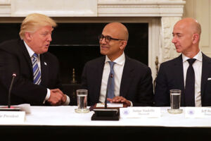 Meta, Amazon quyên góp hàng triệu USD, tìm cách 'lấy lòng' ông Trump