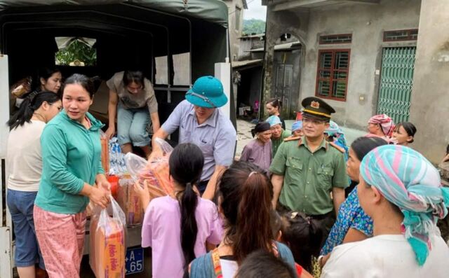 Lào Cai: Hàng chục người thương vong, mất tích, thiệt hại 615 nhà ở tại Bát Xát- Ảnh 1.